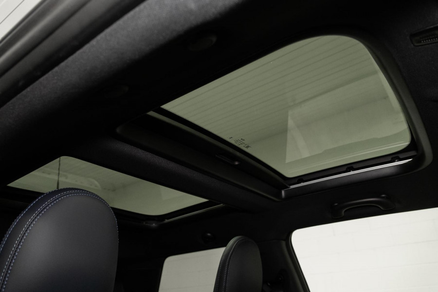 2026 MINI Cooper F66 S Favoured Hatch