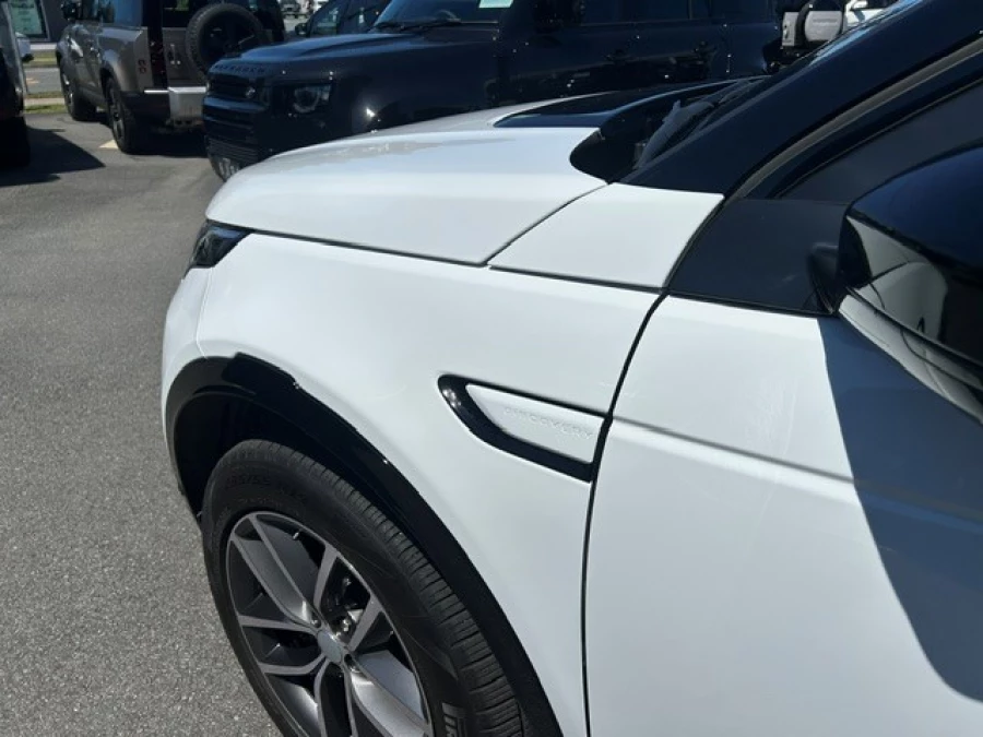 2025 MY26 Land Rover Discovery Sport L550 P250 Landmark SUV Image 7