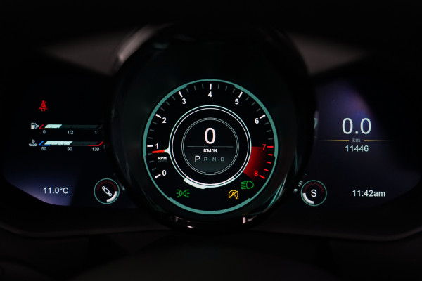 2022 Aston Martin Vantage  Coupe Image 31