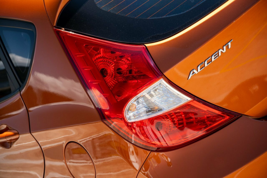 2015 MY16 Hyundai Accent RB3 Active Hatch Image 7