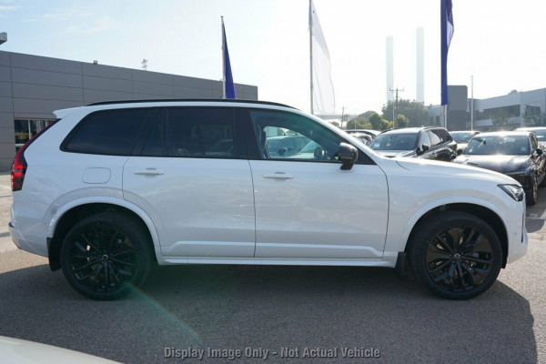 2026 Volvo XC90 L Series Black Edition SUV Image 16