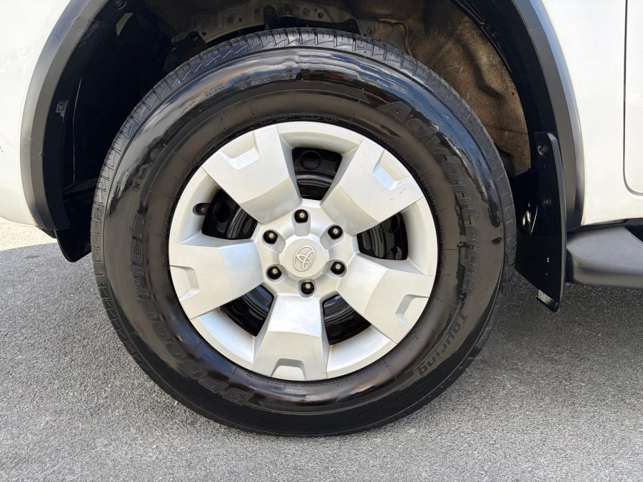 2017 Toyota Fortuner GUN156R GX SUV Image 11