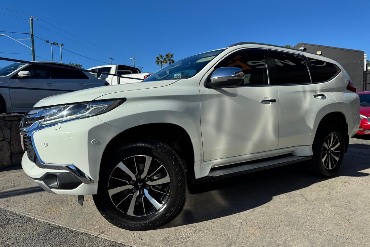 2017 Mitsubishi Pajero Sport QE Exceed SUV