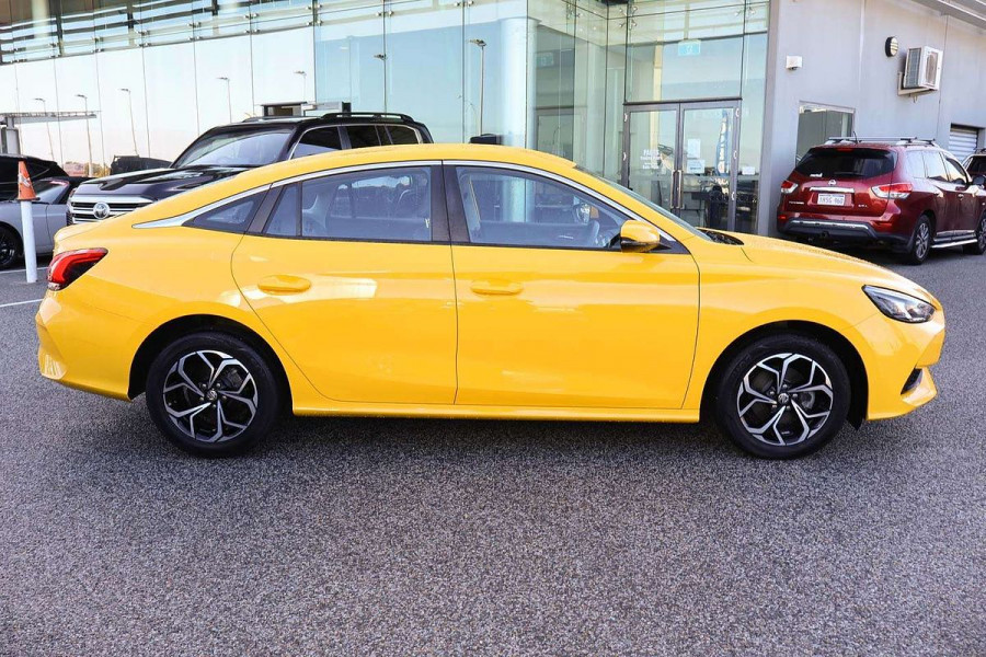 2024 MG MG5 AP32 Vibe Sedan Image 3