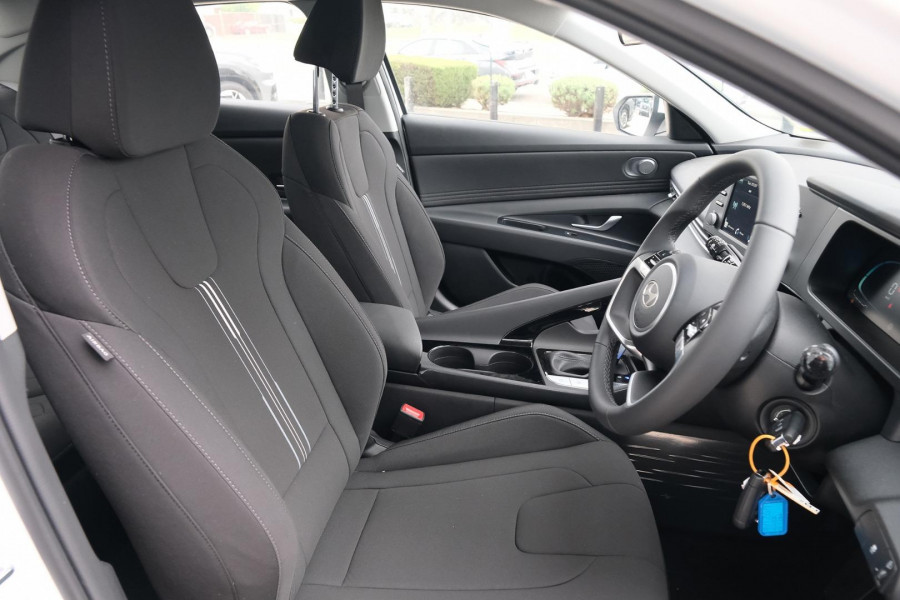 2025 Hyundai i30 CN7.V2  Sedan Image 7