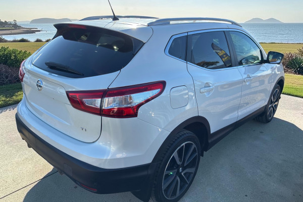 2017 Nissan QASHQAI J11 Ti SUV Image 3
