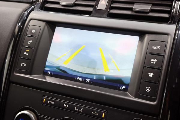 2017 Land Rover Discovery Series 5 SE SUV Image 13