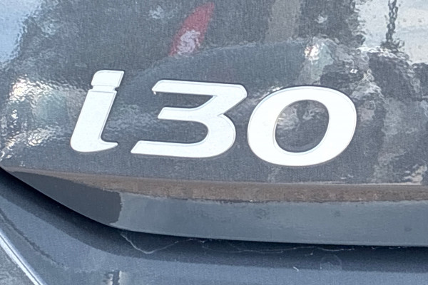 2025 Hyundai i30 CN7.V2  Sedan Image 13