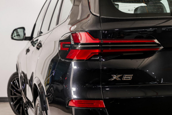 2026 BMW X5 G05 LCI xDrive30d M Sport SUV image 5