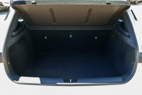 2026 Kia K4 CL4m GT-Line Hatch Image 8