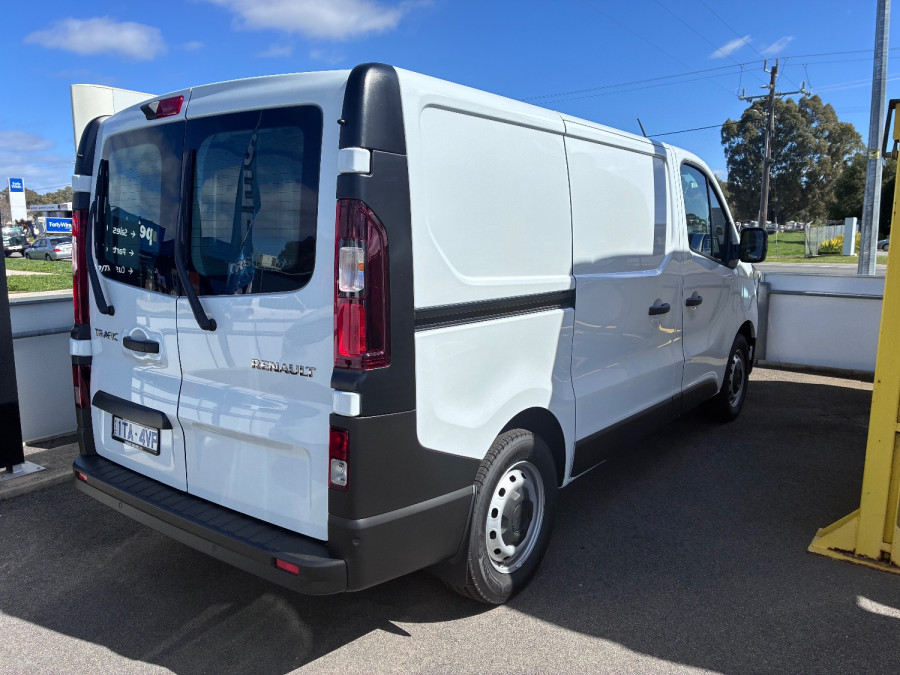 2026 Renault Trafic X82 Pro Van Image 6