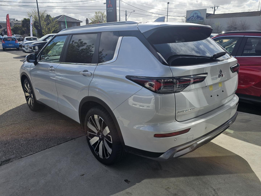 2026 MY25 Mitsubishi Outlander ZM Aspire SUV Image 4