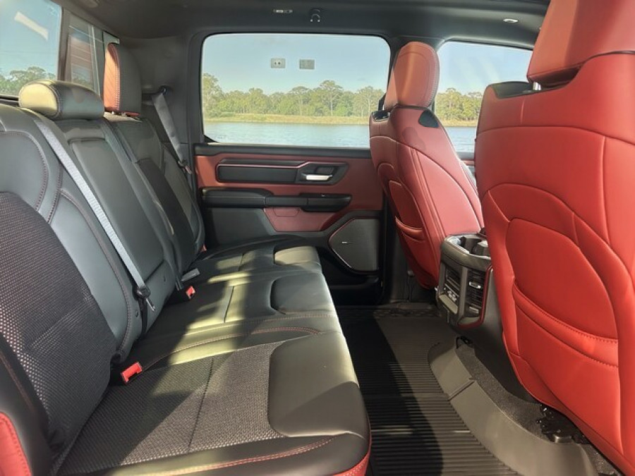 2025 Ram 1500 DT6X9821W.25 2025 Ute Image 5