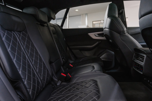 2021 Audi SQ8 F1 TDI SUV image 9