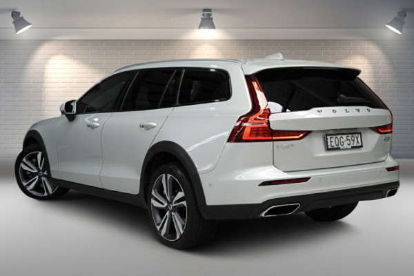 2021 MY22 Volvo V60 Cross Country Z Series B5 Convertible Image 2