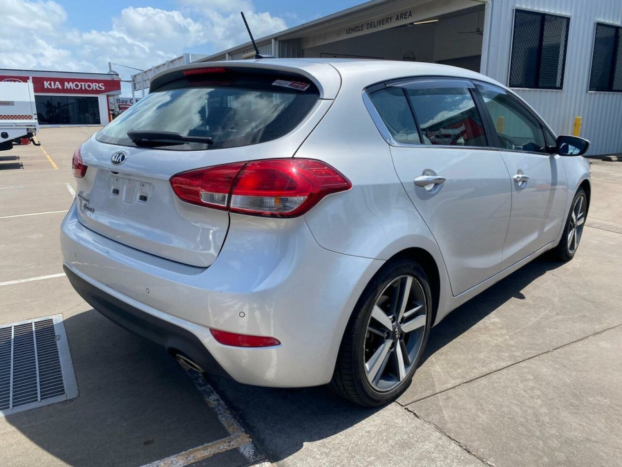 2017 MY18 Kia Cerato YD Sport+ Hatch Image 3