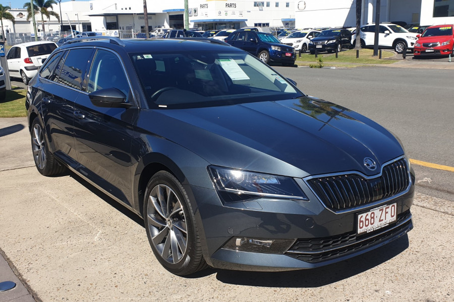 Easy open skoda superb