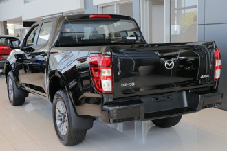 2020 MY21 Mazda BT-50 TF XT 4x4 Cab Chassis Cab chassis Image 2