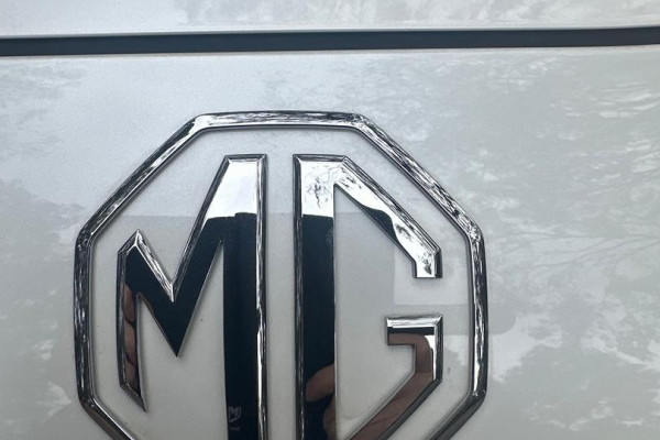 2025 MG HS AS33P Super Hybrid Essence SUV Image 7