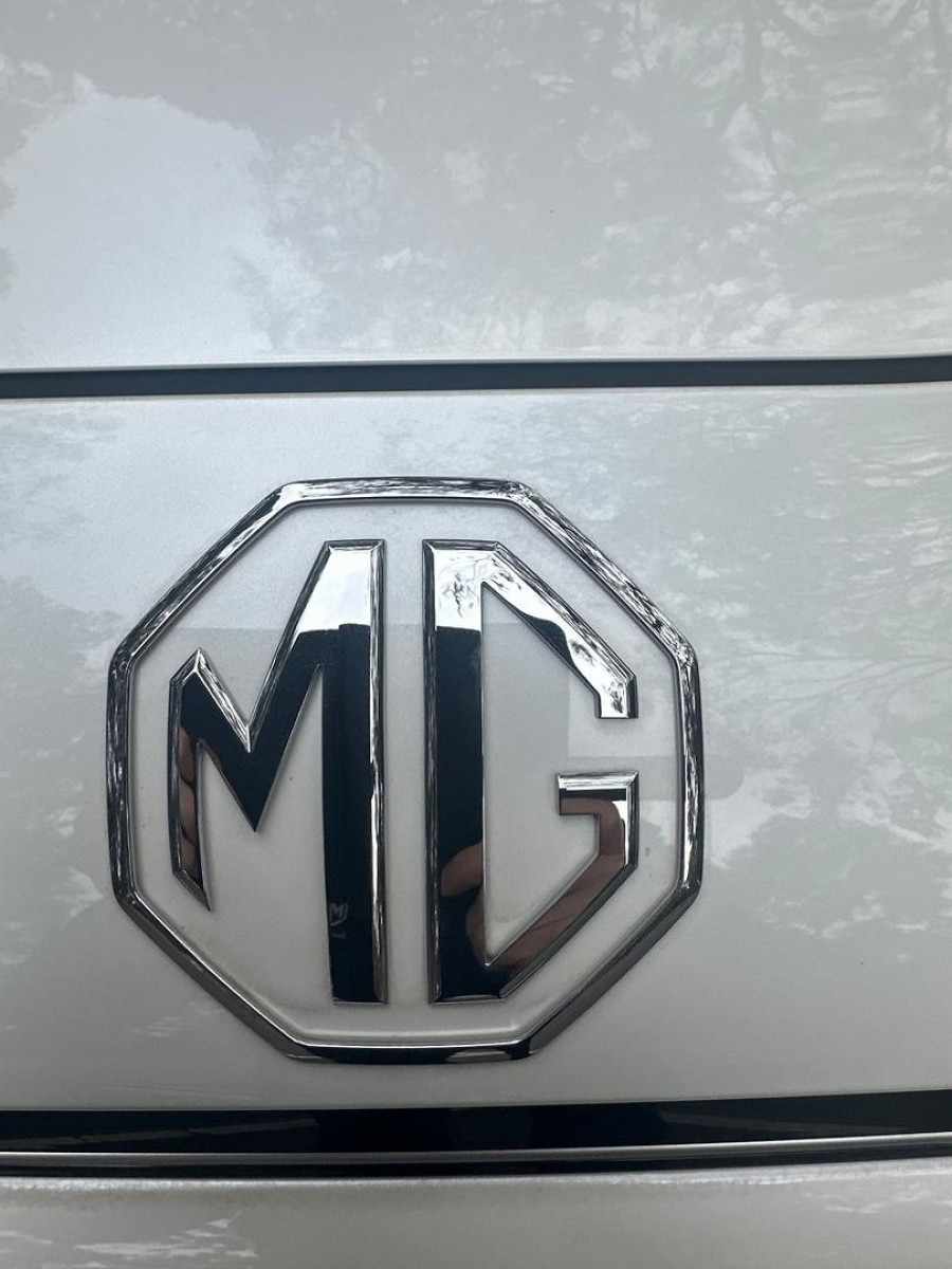 2025 MG HS AS33P Super Hybrid Essence SUV Image 7