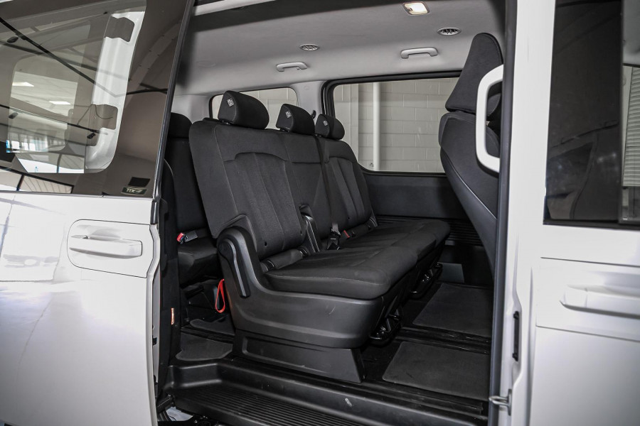 2022 Hyundai Staria US4.V1  People Mover Image 14