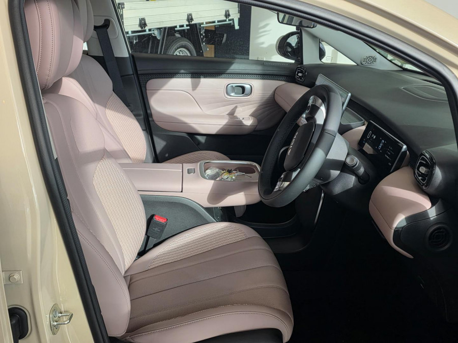 2026 AION UT No Series Premium Hatch Image 10