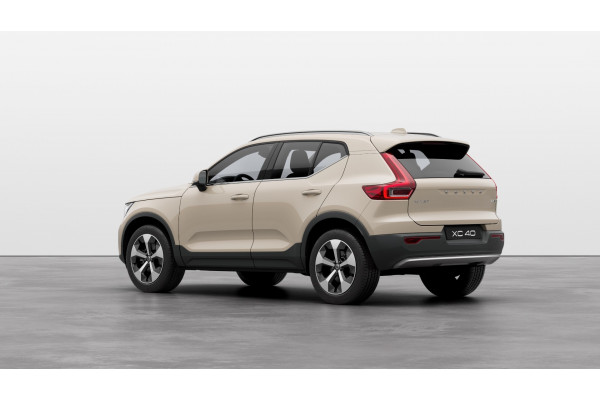 2024 MY25 Volvo XC40 XZ Ultra B4 Bright SUV Image 3