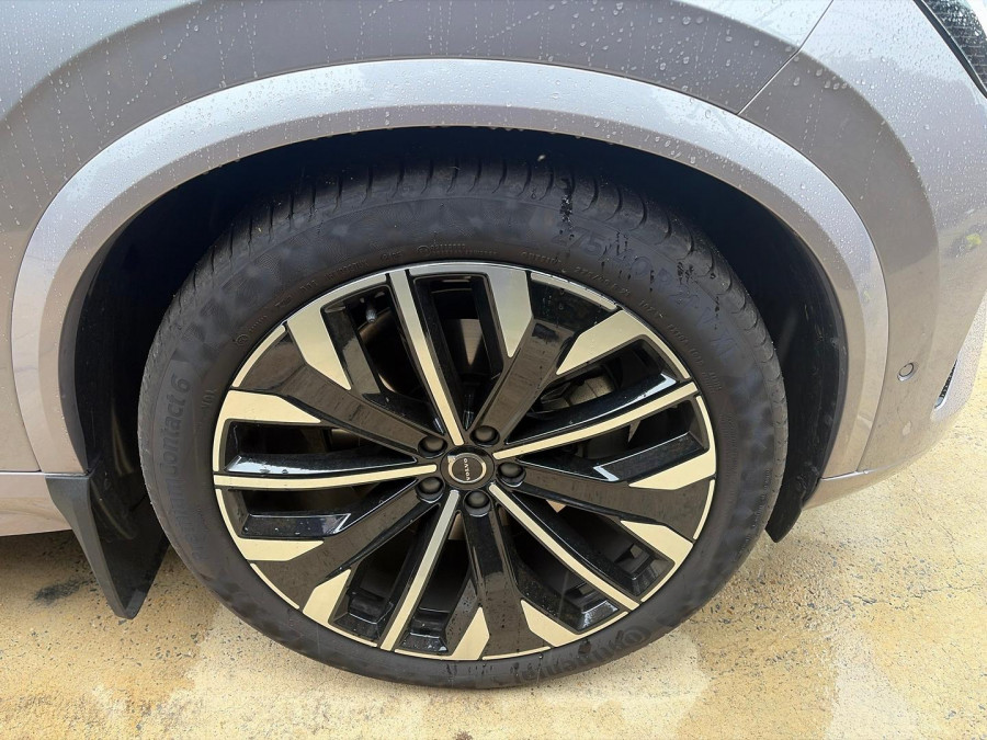 2025 MY26 Volvo XC90 L Series Ultra B5 Dark SUV Image 8