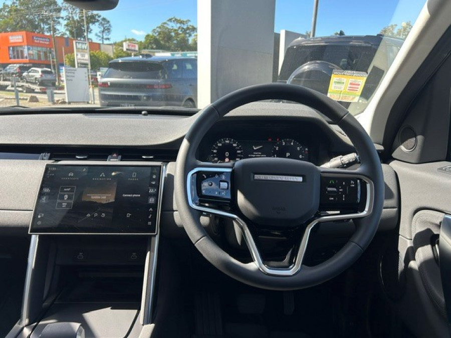 2025 MY25.5 Land Rover Discovery Sport L550 P200 S SUV Image 10