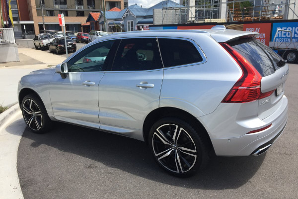 2018 MY19 Volvo Xc60 UZ T6 R-Design Suv Image 3