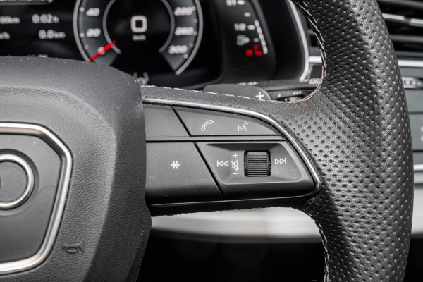 2023 Audi SQ7 4M TFSI SUV image 12