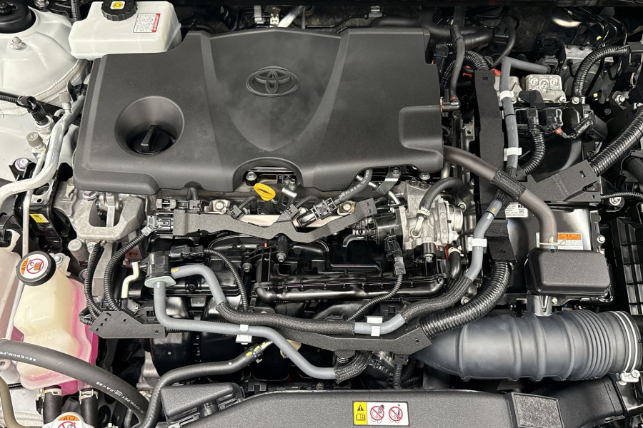 2021 Toyota Camry AXVH70R SX Sedan Image 11