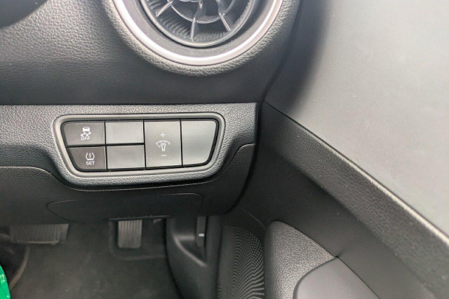 2021 MY22 Kia Cerato BD Sport Hatch Image 23