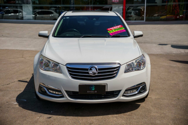 2014 Holden Calais VF V Sedan Image 5