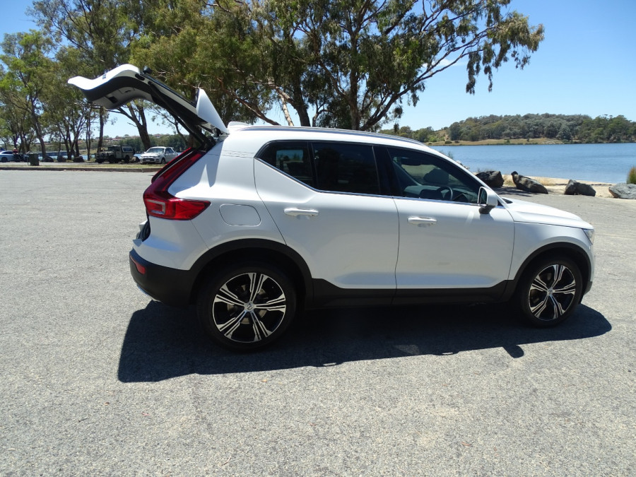 2018 MY19 Volvo XC40 XZ T4 Inscription SUV Image 9