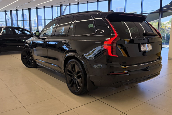 2026 Volvo XC90 L Series  Black Edition SUV Image 2