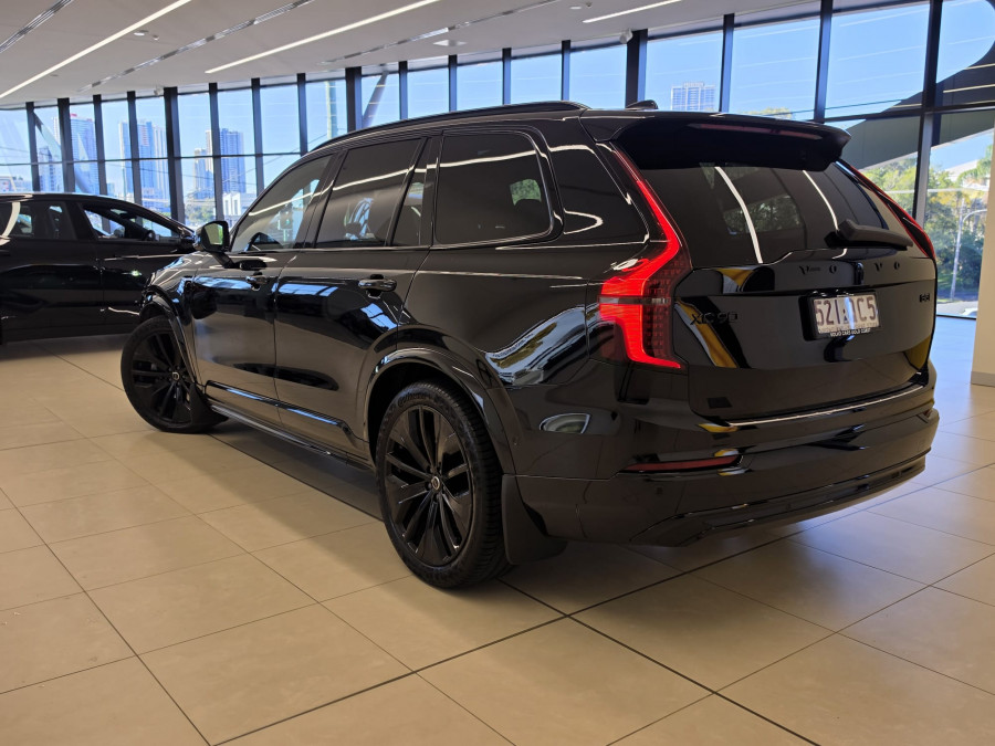 2026 Volvo XC90 L Series  Black Edition SUV Image 2
