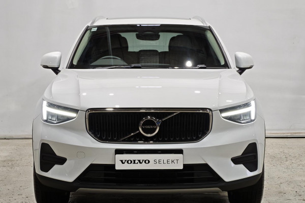 2025 Volvo XC40 XZ Plus B4 SUV Image 3