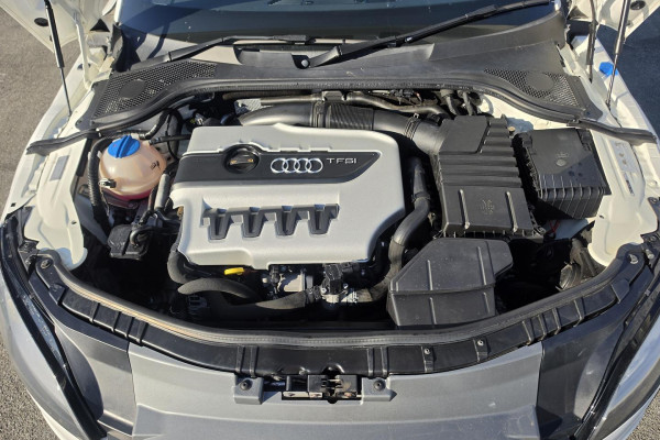 2009 Audi TTS 8J  Convertible Image 24