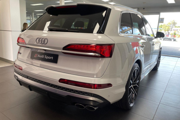 2026 Audi SQ7 TFSI Wagon Image 6