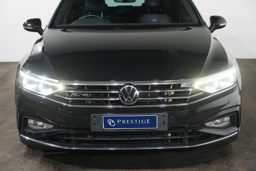 2023 Volkswagen Passat 206TSI R-Line SUV Image 3