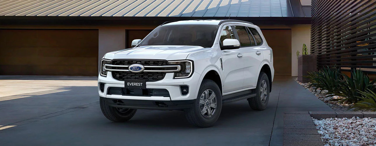  Purposeful Ford Everest Ambiente Image