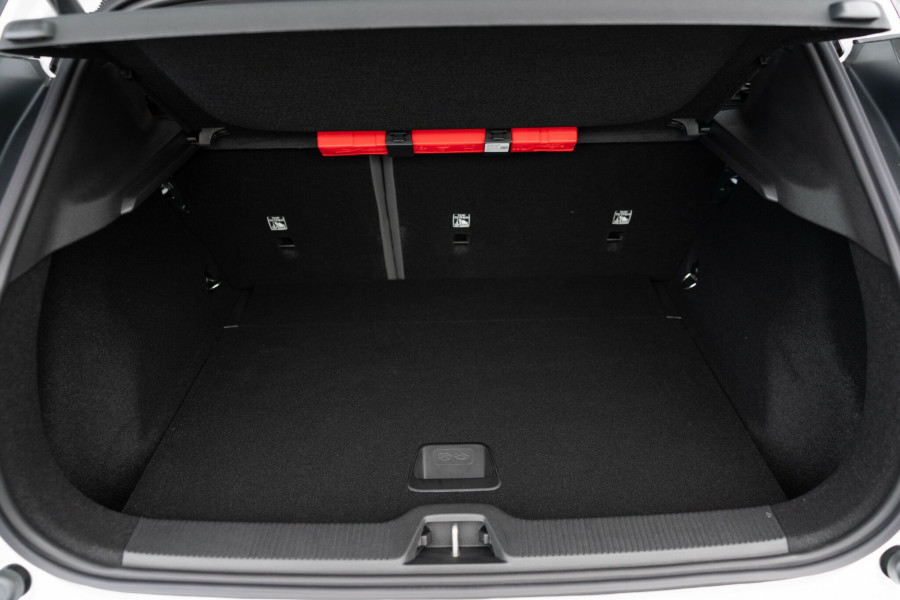 2026 MY27 Volvo EX30  Plus P5 Long Range SUV Image 18