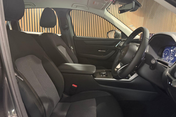 2025 Mazda CX-60 KH Series P50e Pure SUV Image 16
