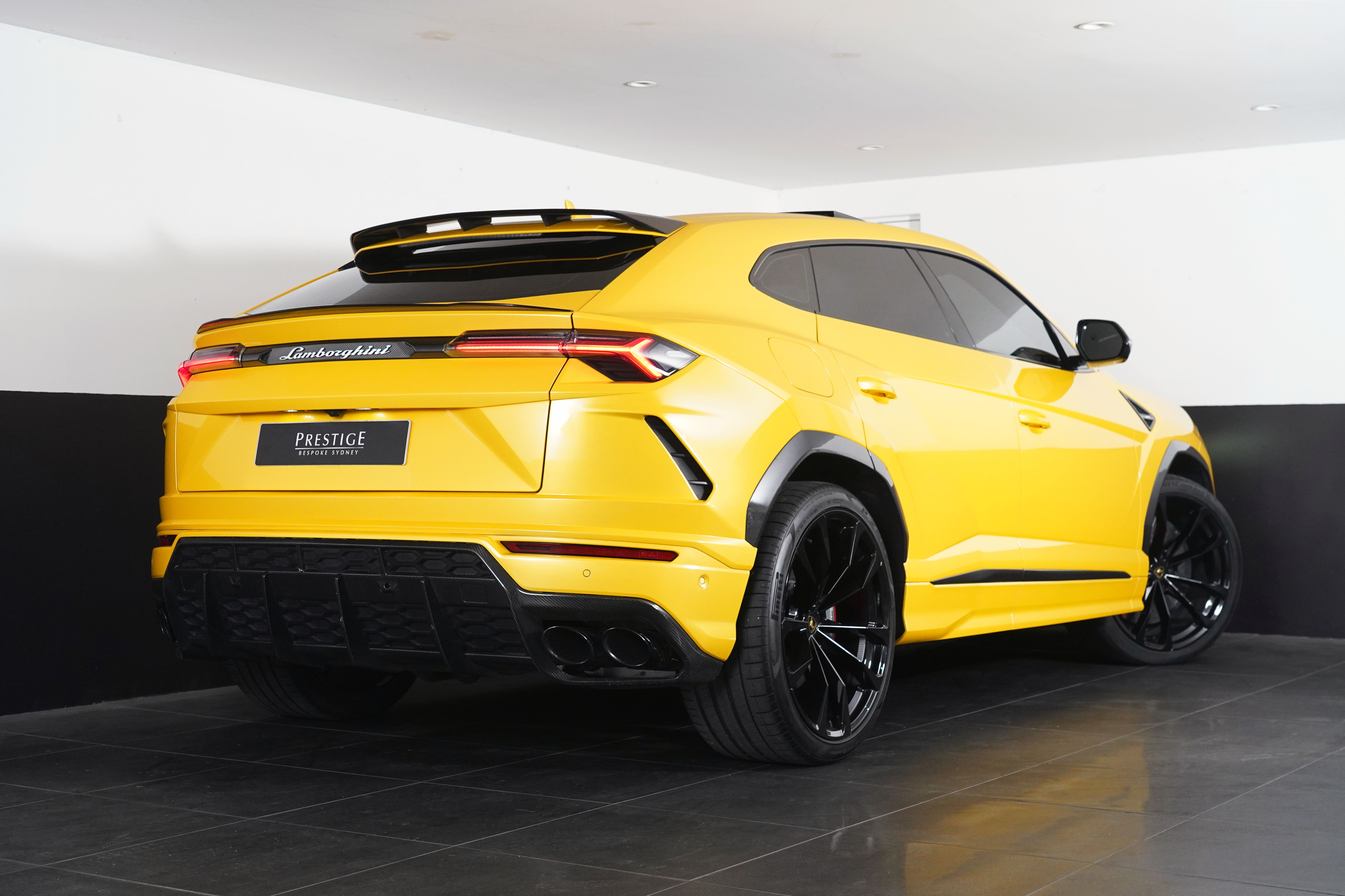 2022 Lamborghini Urus SUV Image 21