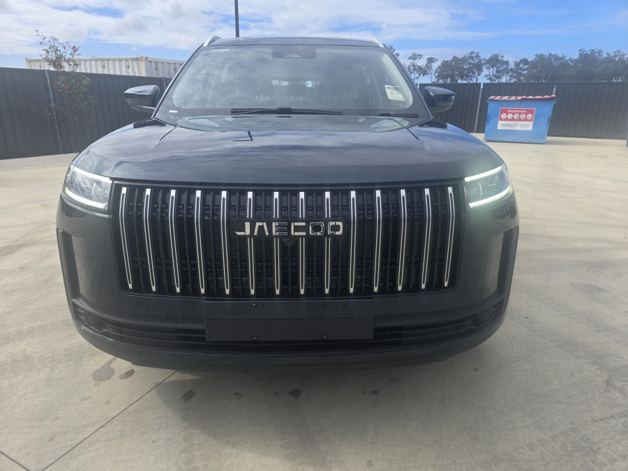 2026 Jaecoo J5  Summit SUV Image 2