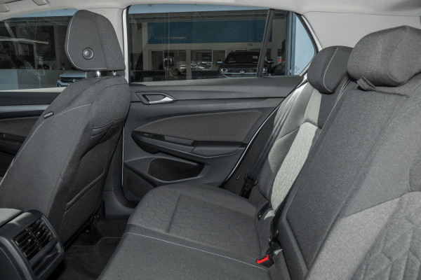 2026 Volkswagen Golf 8.5 110TSI Life Hatch image 9