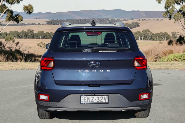 2021 Hyundai Venue QX.V3 Active SUV Image 6