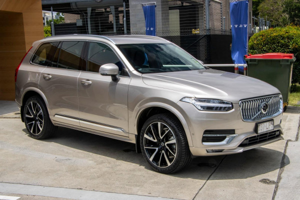2023 MY24 Volvo XC90  Ultimate B5 Bright SUV Image 2