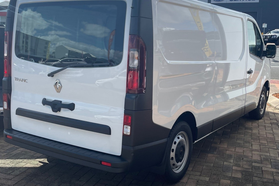 2022 MYon Renault Trafic L2H1 Pro Van Image 18